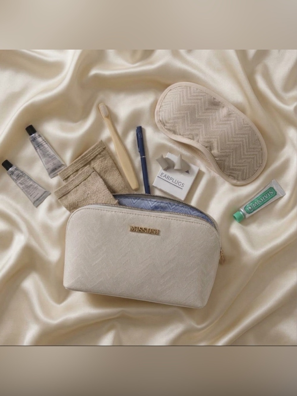 MISSONI Cream Zigzag Luxury Travel Amenity Kit - NIB / Factory Seale